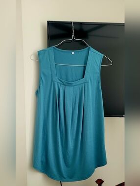 Teal Pleated Sleeveless Tank Top.  Never Worn.